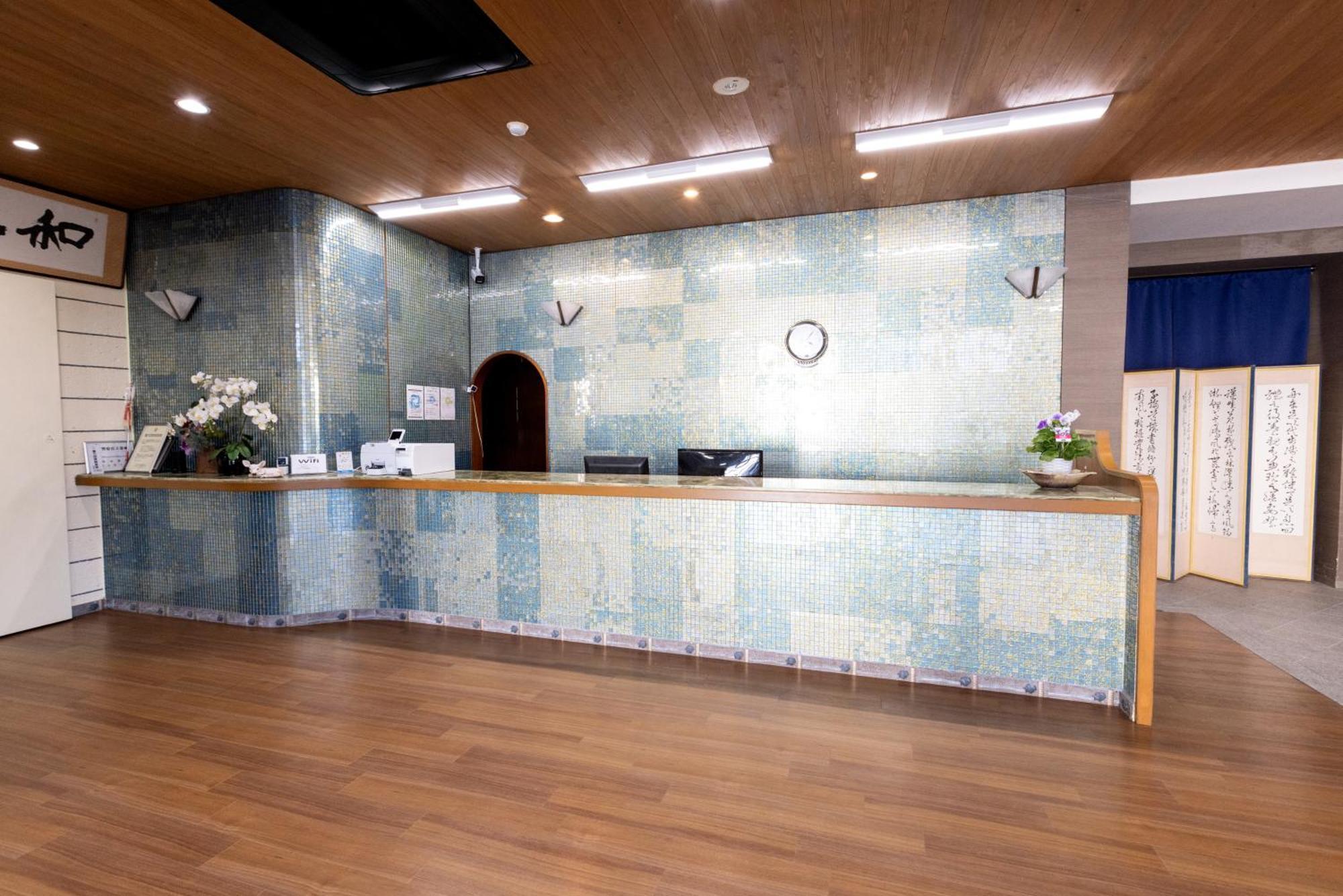 Shirahama Onsen Kisyu Hanto Екстериор снимка